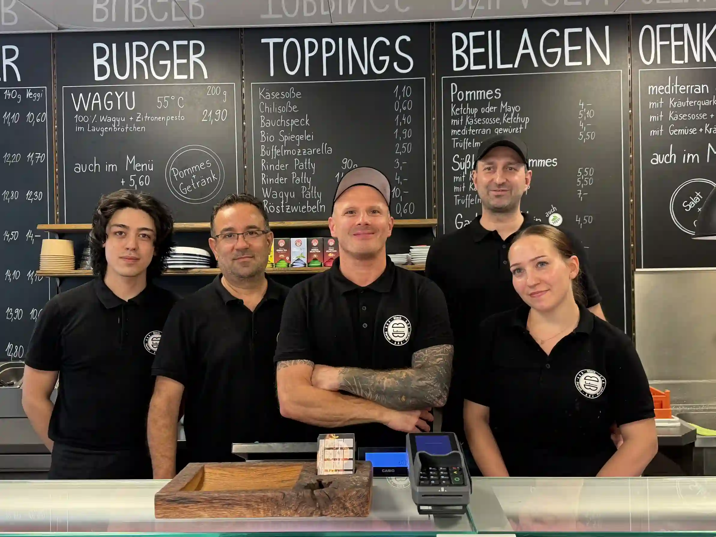 Das Team von Black Forest Burger